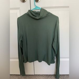 Old Navy Active Ribbed Turtleneck